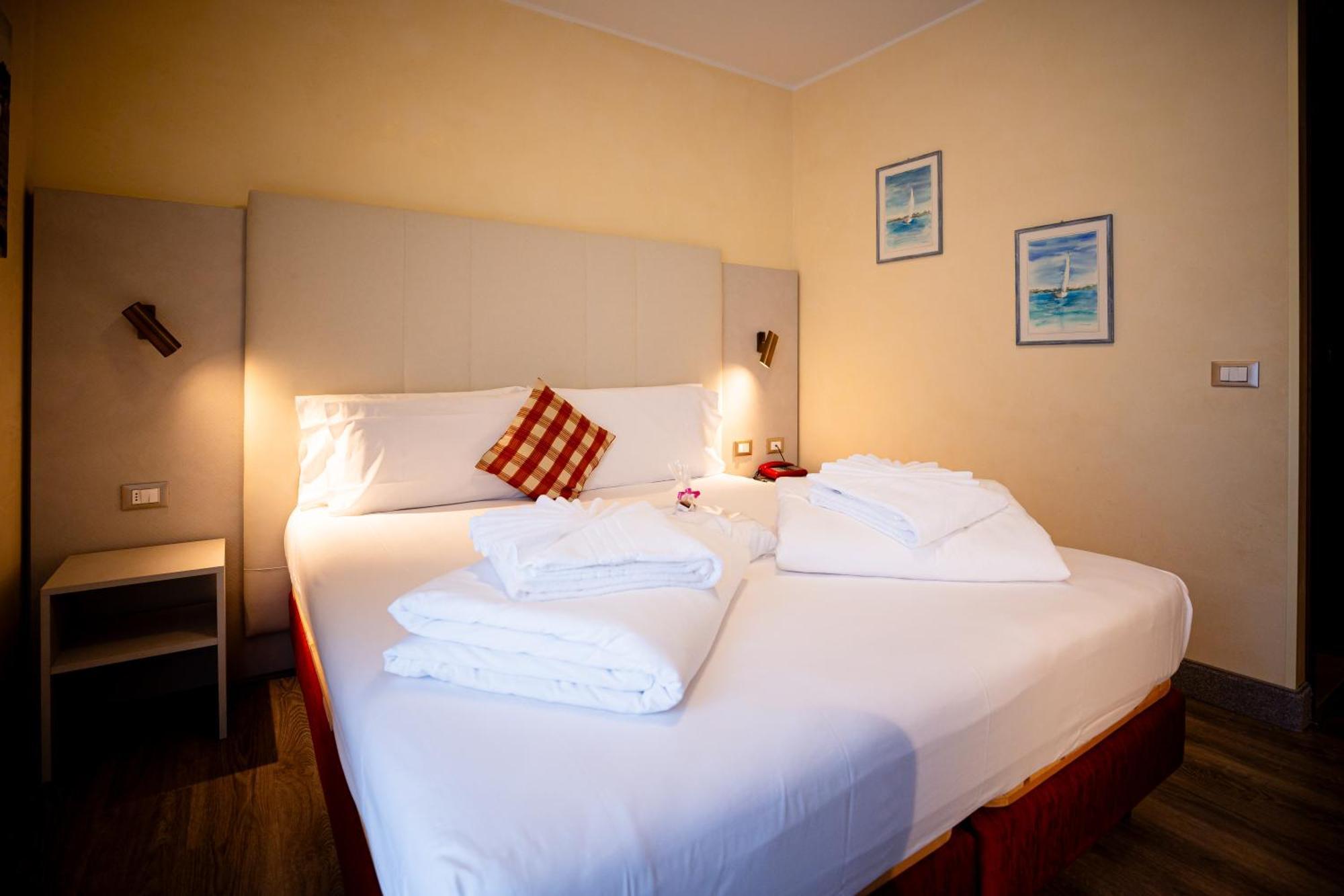 Hotel Arizona Lignano Sabbiadoro Extérieur photo